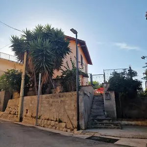Casa vacanze La Stazione, Casteldaccia